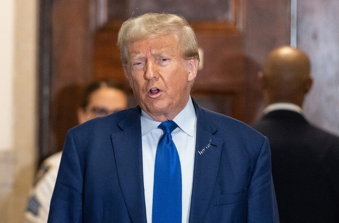 Trump holds wide lead over GOP field ahead of Iowa caucuses, poll finds