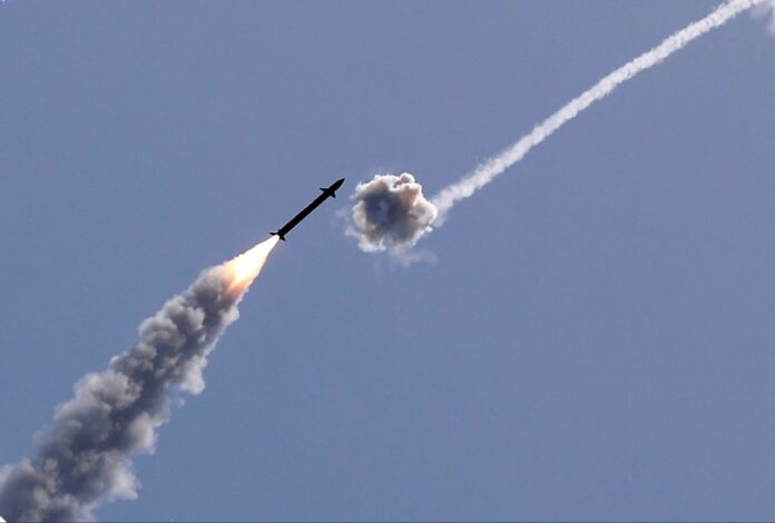 Iranian missile barrage strikes Israel after deadline Trump announced for ceasefire passes